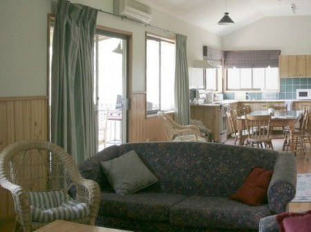 Glen Ayr Cottages - Accommodation Search 4