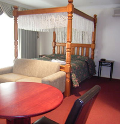 Sanctuary House Resort Motel - Accommodation Search 1