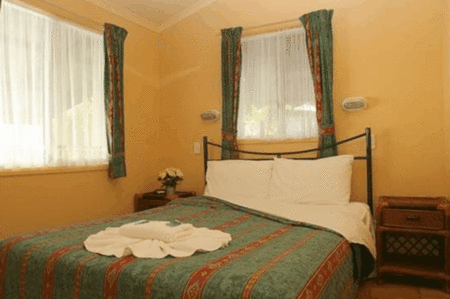 Cane Village Holiday Park - Accommodation Search