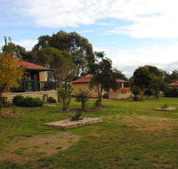 Lakes Entrance Country Cottages - Accommodation Search