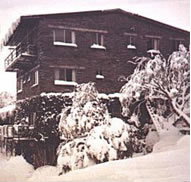 Elk at Falls - Accommodation Search