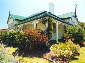 Estowen House - Accommodation Search 0