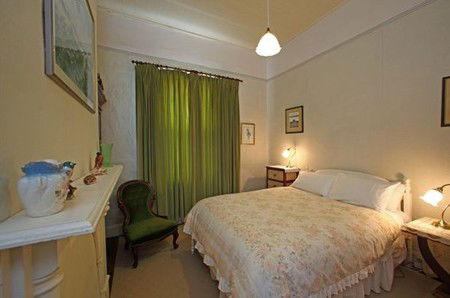 Estowen House - Accommodation Search 1