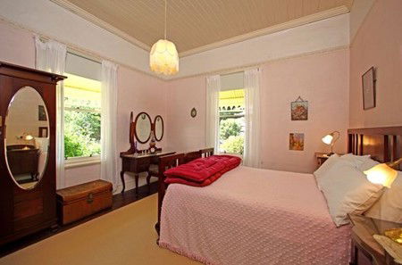 Estowen House - Accommodation Search 3