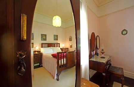 Estowen House - Accommodation Search 5