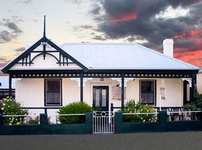 Touchwood Cottages - Accommodation Search 1