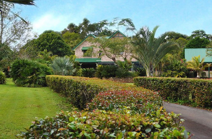 Flaxton QLD Accommodation Search
