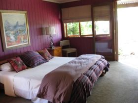 French Cottage And Loft - Accommodation Search 0