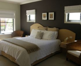 CeeSpray On Owen Bed And Breakfast - Accommodation Search 0