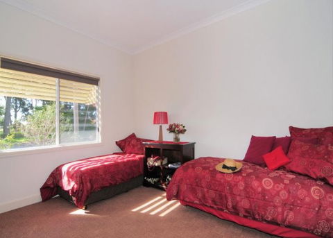 Diamond Cottages - Accommodation Search 2
