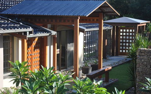 Beachfront House - Accommodation Search 3