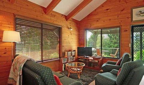 Blue Gums Cottage - Accommodation Search 3