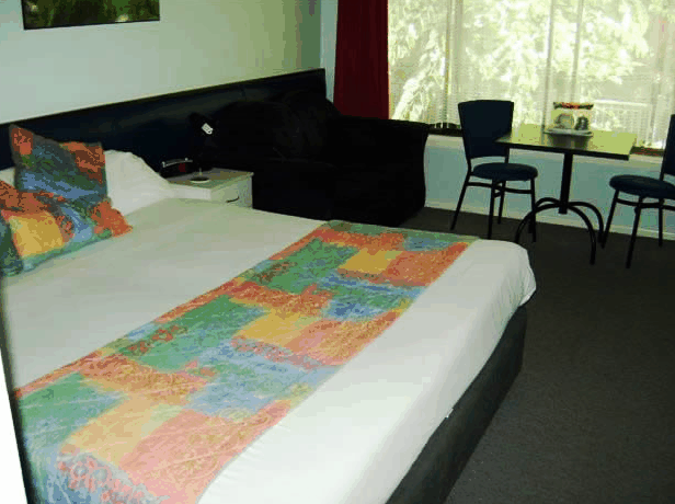 Poinciana Motel - Accommodation Search