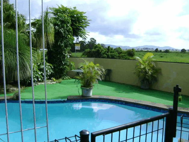 Poinciana Motel - Accommodation Search 1