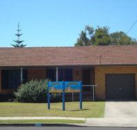 Aunty Mels Dog Friendly Holiday Cottage - Accommodation Search