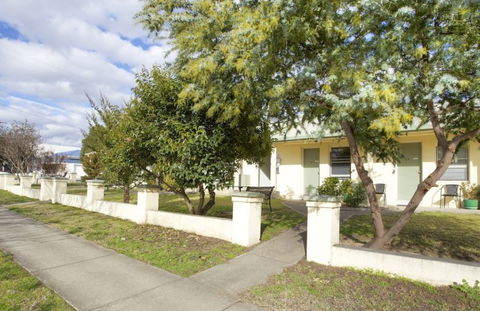 Tumut Apartments - Accommodation Search 0