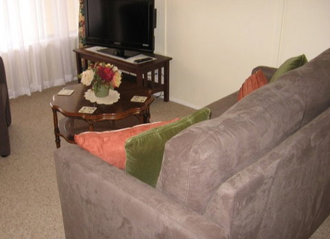 Bluebell Cottage - Accommodation Search 0
