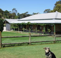 Blackthorn Hill Retreat - Accommodation Search