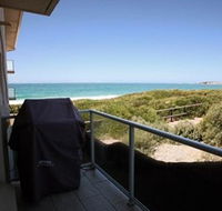 Beachfront Narrabeen - Accommodation Search