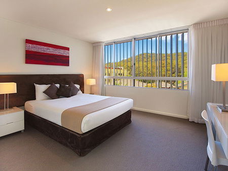 Oaks Lure - Accommodation Search 0