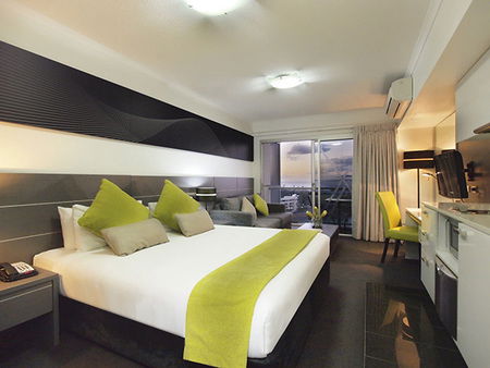 Oaks M On Palmer - Accommodation Search 1