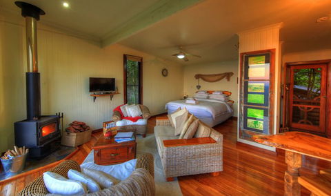 At Remingtons B & B - Accommodation Search 4