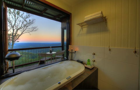 At Remingtons B & B - Accommodation Search 5