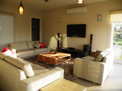 KI Blue - Accommodation Search 3