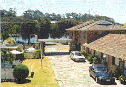 Hybiscus Lodge Motel  Holiday Apartments - Accommodation Search