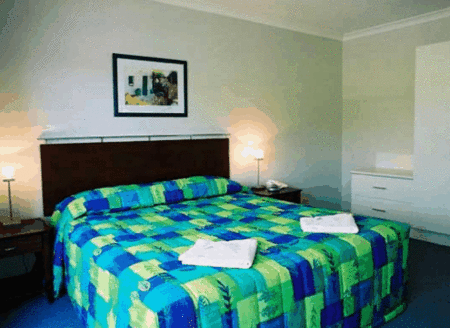 High Chaparral Motel And Apartments - Accommodation Search