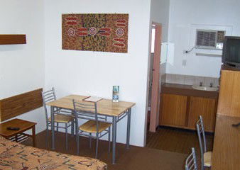 Safari Lodge Motel - Accommodation Search 2