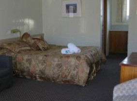 Festival Motor Inn - Accommodation Search 5