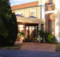 Monte Pio Motor Inn - Accommodation Search