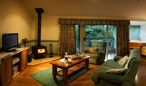 Clouds Of Montville Mountain Resort Motel - Accommodation Search 0