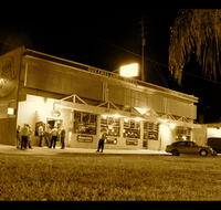 Queensland Hotel - Accommodation Search