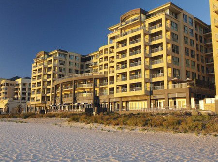 Oaks Plaza Pier - Accommodation Search 1