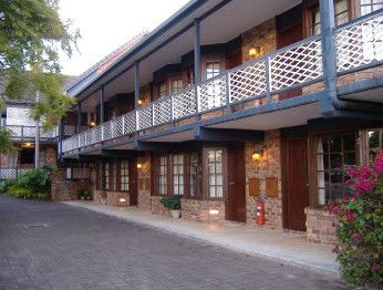 Montville Mountain Inn - Accommodation Search 0