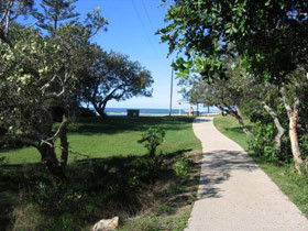 Raintrees On Moffat Beach - Accommodation Search 0