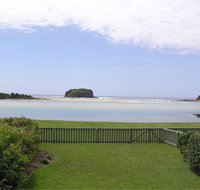 Waterfront Villa - Accommodation Search