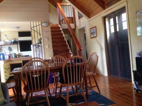 Glendon Beach House - Accommodation Search 0