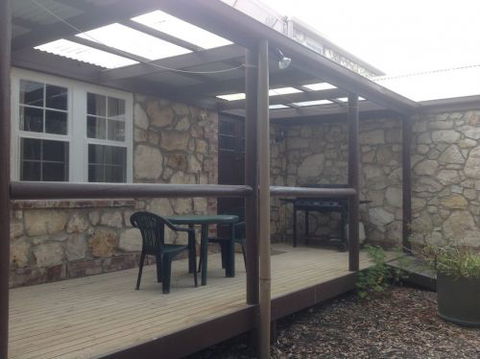 Glendon Beach House - Accommodation Search 3