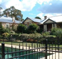 Chapel House - Accommodation Search