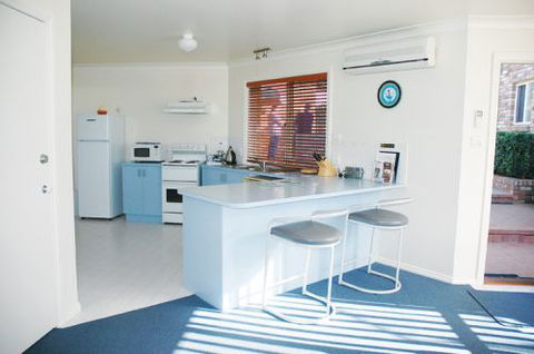 Captain's Quarters - Accommodation Search 5
