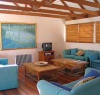 Kent Gardens Holiday House - Accommodation Search