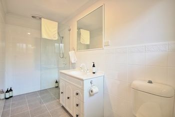 Dolphin Sands - Accommodation Search 3