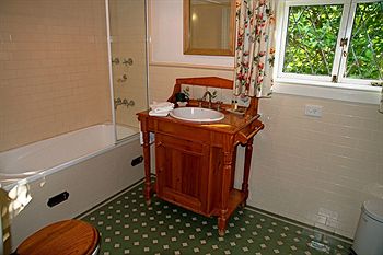 Carriages Boutique Hotel - Accommodation Search 16