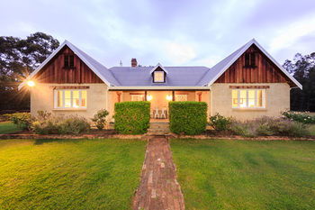 Carriages Boutique Hotel - Accommodation Search 37