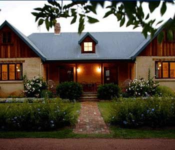 Carriages Boutique Hotel - Accommodation Search 0