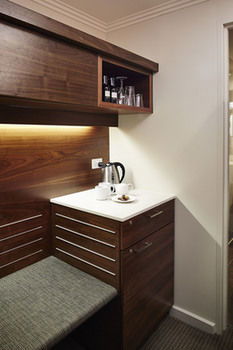 Melbourne Parkview Hotel - Accommodation Search 12