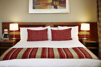 Melbourne Parkview Hotel - Accommodation Search 24